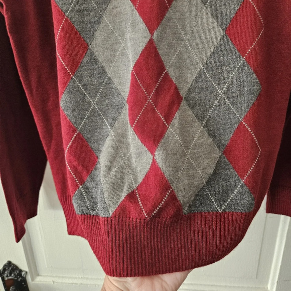 Apt. 9 Men's Merino Wool Blend Argyle Sweater Size Large, NWT - Picture 3 of 8